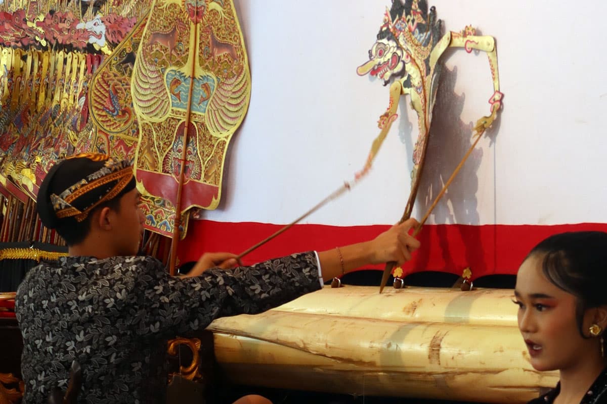 Kebun Seni #11 Jadi Panggung Regenerasi Seniman Muda Blitar