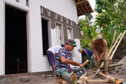 TMMD 127 Blitar Masuki Finishing RTLH Mbah Nyatemi